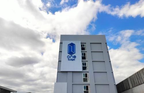 Chiang Rai Hotel | Kid-Friendly One Budget Hotel Chiangrai on Phahonyothin