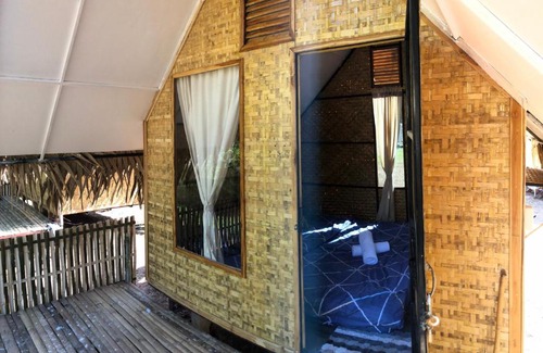 Bo Kluea Other | Ocean View Homestay: Family and Pet-Friendly Retreat