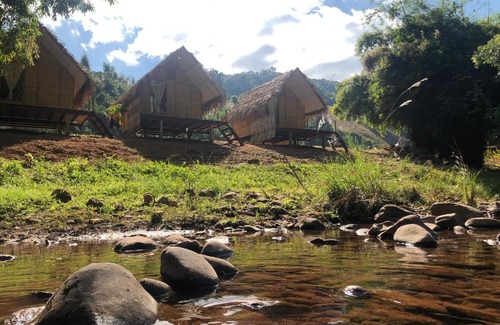 Bo Kluea Other | Ocean View Homestay: Family and Pet-Friendly Retreat