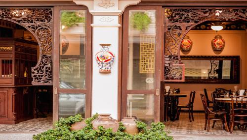 Songkhla Hotel | Charming Songkhla Tae Raek Antique Hotel with Breakfast