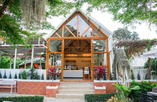 Khanong Phra Hotel | Discover StockHome Khao Yai: Family-Friendly Retreat