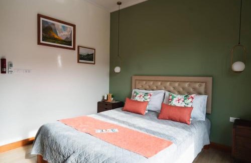 Krok Phra House | Explore the Tranquil Suan Pa Khao Lom Retreat with Pool Access