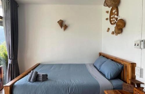 Bo Kluea Bed & Breakfast | Experience Comfort at SAWA Hills with Hot Tub & Family Fun