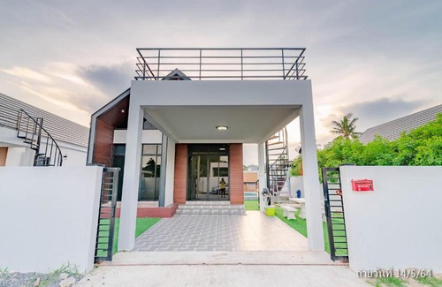 Hin Lek Fai Villa | Discover Slowlife2 Party Hua-Hin Pool Villa: A 4-Star Retreat