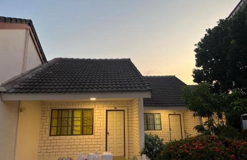 Phetchaburi Villa | Discover Chang Phueak Chao Samran Beach's Pet-Friendly Retreat