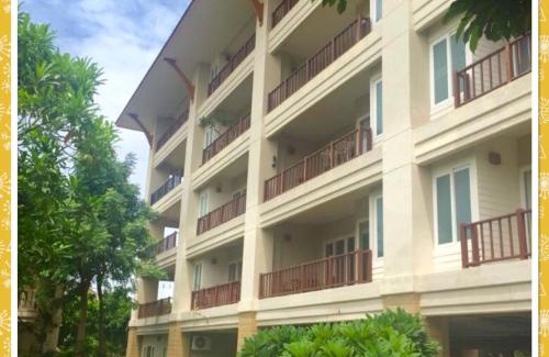 Cha-am Apartment | Beachfront 2-Bedroom Suite at บ้านทะเลสำราญ, Cha-am