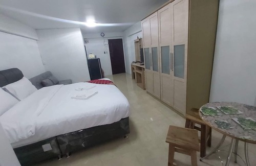 Huai Khwang Condo | ห้องทับทิม (the center town)
