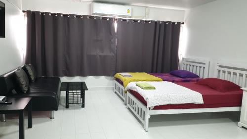 Ban Mai Apartment | Spacious Rooms at Ruensri Trang in Muang Thong Thani