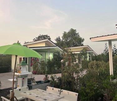 Wang Noi Resort | Pet-Friendly Retreat at ออมทรัพย์ รีสอร์ต with Hot Tub