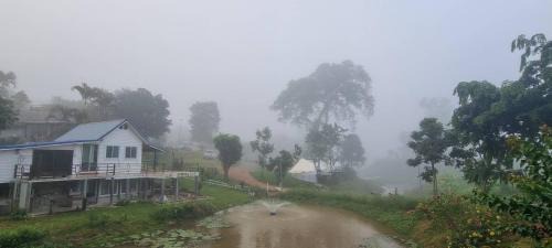 Khao Kho House | Create Lasting Memories at เขาเจ้าขา2 (บ้านริมสระ)