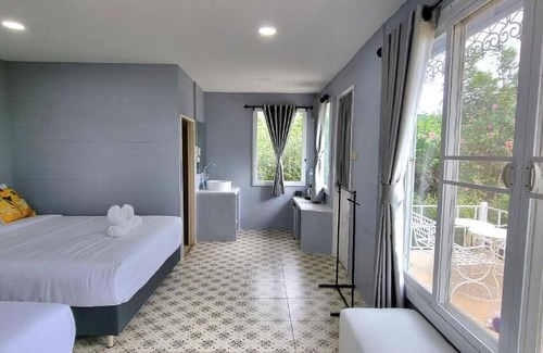 Khao Kho Other | Pet-Friendly Retreat at เขาเจ้าขา2 for Families