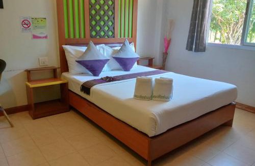 Hat Yai House | Discover The Green Forest Resort: Family-Friendly Retreat