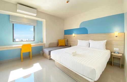Wong Sawang Hotel | Discover a Cozy Stay with Pool and Breakfast at เทส
