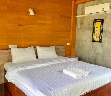 Phetchaburi Hotel | Explore the Serenity of เพชรพิชชารีสอร์ท - 4 Star Retreat