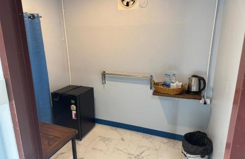 Khlung Bed & Breakfast | Kid-Friendly Getaway at เมี่ยงไม้ รีสอร์ท with Kitchen Access