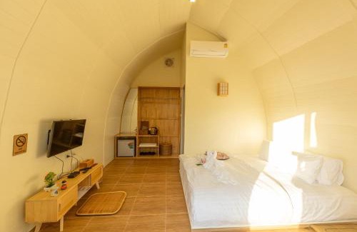 Prasaeng House | Experience Ryokan Park Resort: Family-Friendly Stay Awaits