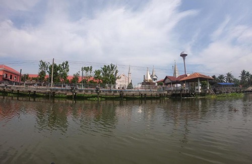 Wat Phleng House | Family-Friendly Comfort at เรือนจันทร์หอมโฮมสเตร์