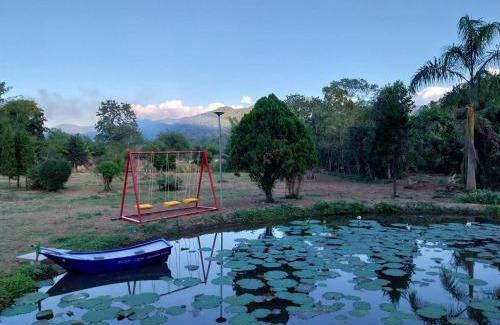 Pai House | Brook View Duplex: Pet & Child Friendly Retreat Awaits