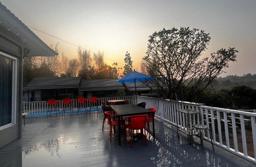 Mae Faek Mai Villa | Unwind at เลอเบสท์พลูวิลล่าเชียงใหม่ with Pool & Pet Friendly