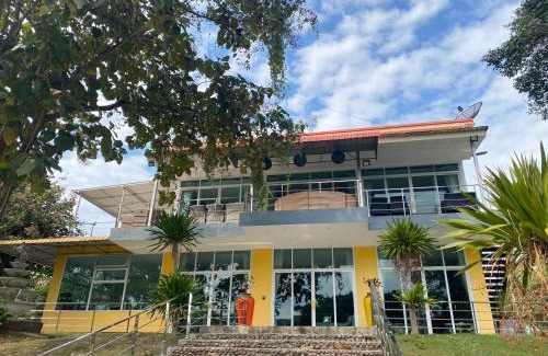 Mae Mo Hotel | Discover Anfarm Resort & Café: A Pet-Friendly Retreat