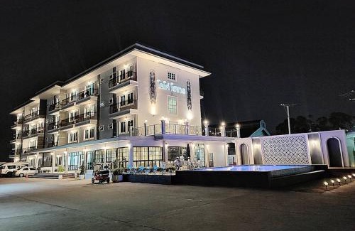 Nakhon Ratchasima Hotel | Experience Comfort at KOCO Hotel with Pool & Dining Options
