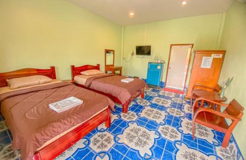 Chumphon Ski Chalet | Cozy Chumphon Retreat: Family-Friendly with Hot Tub