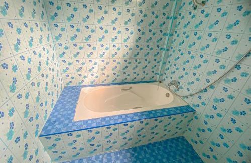 Chumphon Ski Chalet | Cozy Chumphon Retreat: Family-Friendly with Hot Tub
