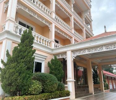 Nong Khae Hotel | Discover Good Residence: Family-Friendly Hotel Retreat