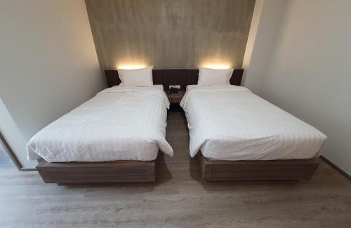 Pak Kret Hotel | Discover Double D Hotel: Family-Friendly & Accessible Stay