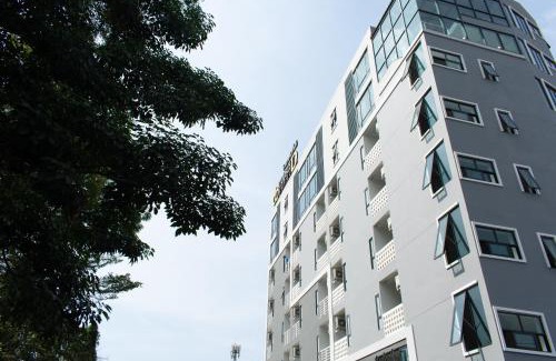Pak Kret Hotel | Discover Double D Hotel: Family-Friendly & Accessible Stay