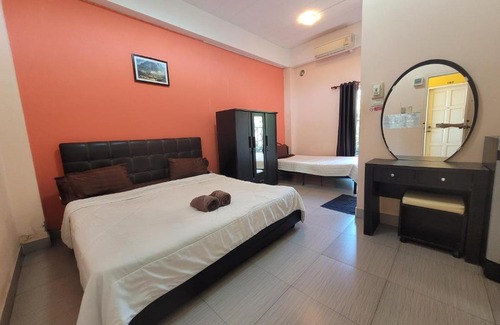 Amnat Charoen Apartment | Family-Friendly Comfort at โรงแรมบ้านเปรมศิริ