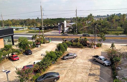Warin Chamrap Hotel | Discover Family-Friendly Hotels in Ubon Ratchathani, Thailand
