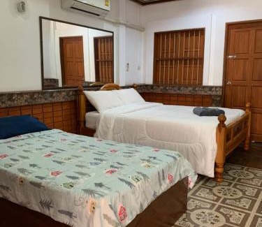 Sichon Hotel | Discover Family-Friendly Comfort at โรงแรมสายลม