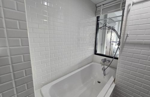 Chong Nonsi Hotel | Budget-Friendly AREA Place Sathorn with Family Amenities