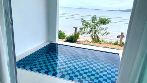 Palian House | โล๊ะน้ำวิลล่า