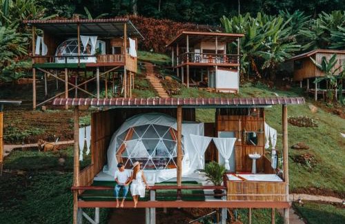 Mae Rim House | Cozy ใจโฮมสเตย์ with Breakfast & Hot Tub Amenities