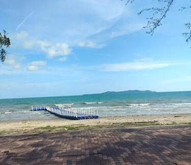 Rayong Cabin | Nature-Inspired Retreat Steps from the Beach