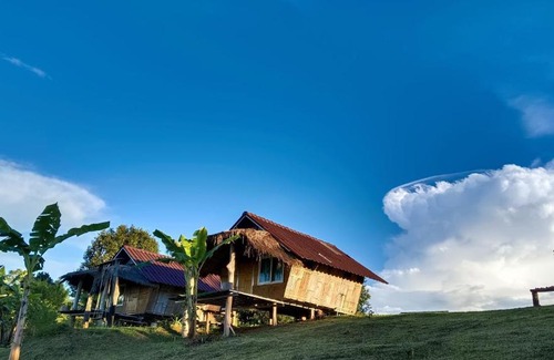 Mok Cham Pae House | Pet and Child Friendly Retreat at Nithisoonthon Farmstay