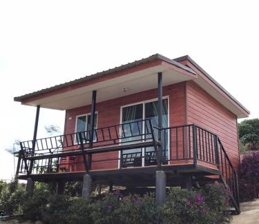 Lom Kao House | Budget-Friendly Retreat at ไร่รักดอย ภูทับเบิก