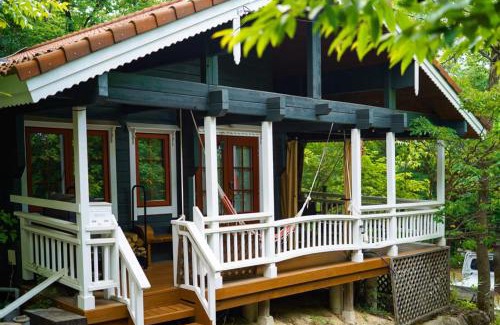 Hatsukaichi Apartment | Family-Friendly Getaway at あそびのコテージ廿日市