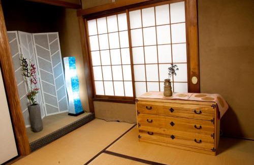 Gujo Apartment | Family-Friendly Stay at お宿葉の光: Unwind in Nature
