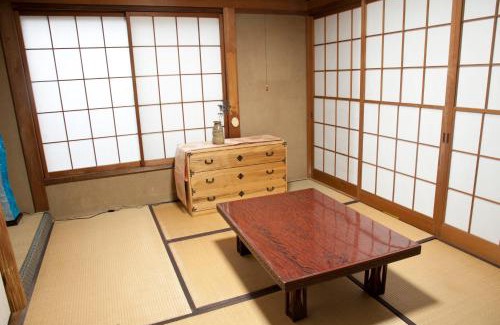 Gujo Apartment | Family-Friendly Stay at お宿葉の光: Unwind in Nature