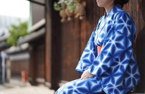 Midori Ward Apartment | Experience Shibori Dyeing at Historic MADO Inn