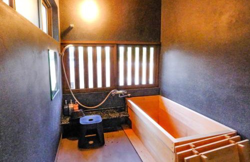 Imabari House | Exceptional しまなみ宿Gyoku with Oceanfront Views