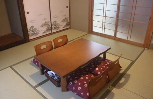 Kushimoto Bed & Breakfast | Experience Rural Living at はこにわ - Top Rated Stay!
