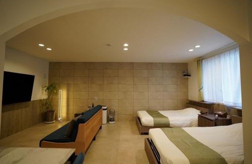 Kamogawa Hotel | Family-Friendly Stay at ひだまりinn with Restaurant