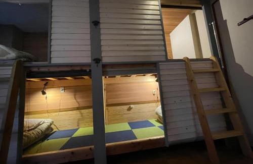 Daigo House | Cozy まちやど Motomachi: Family-Friendly with Breakfast