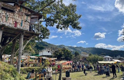 Nose House | Family-Friendly Getaway at みちくさ能勢 with Hot Tub