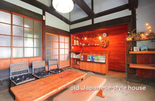 Shunan House | Pet-Friendly Morinomomu Guest House with Hot Tub in Mitsuo
