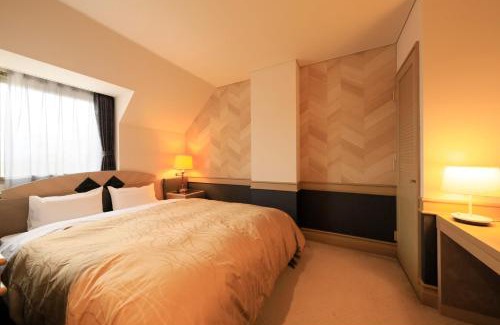 Tsumagoi Hotel | Pet-Friendly ゆとりろガーデン北軽井沢 with Hot Tub & Dining